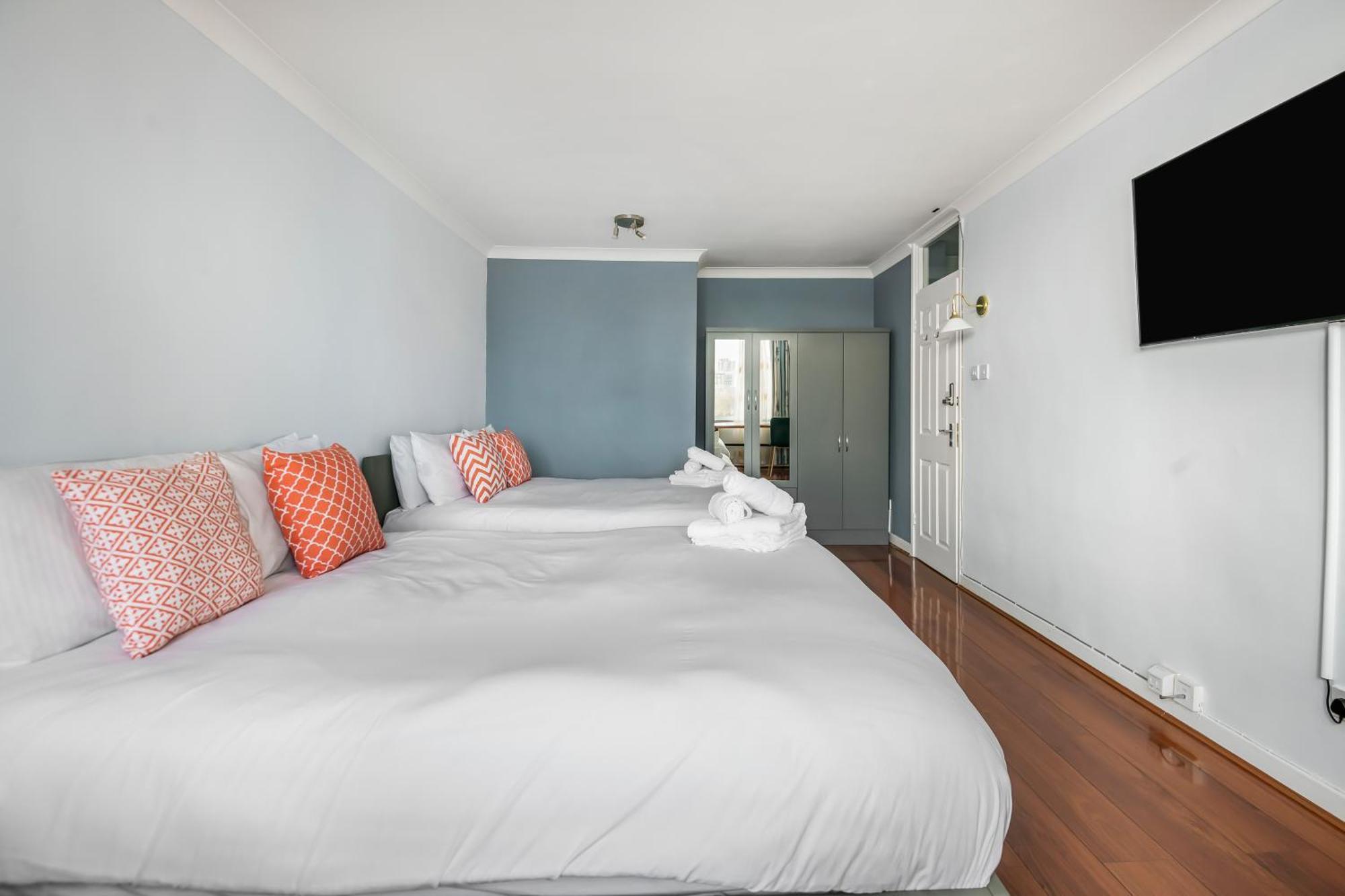 Riverside 3Br With Easy Transport 20Mins To City Centre Лондон Экстерьер фото
