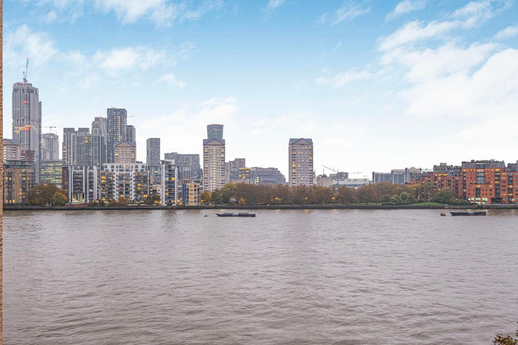 Riverside 3Br With Easy Transport 20Mins To City Centre Лондон Экстерьер фото