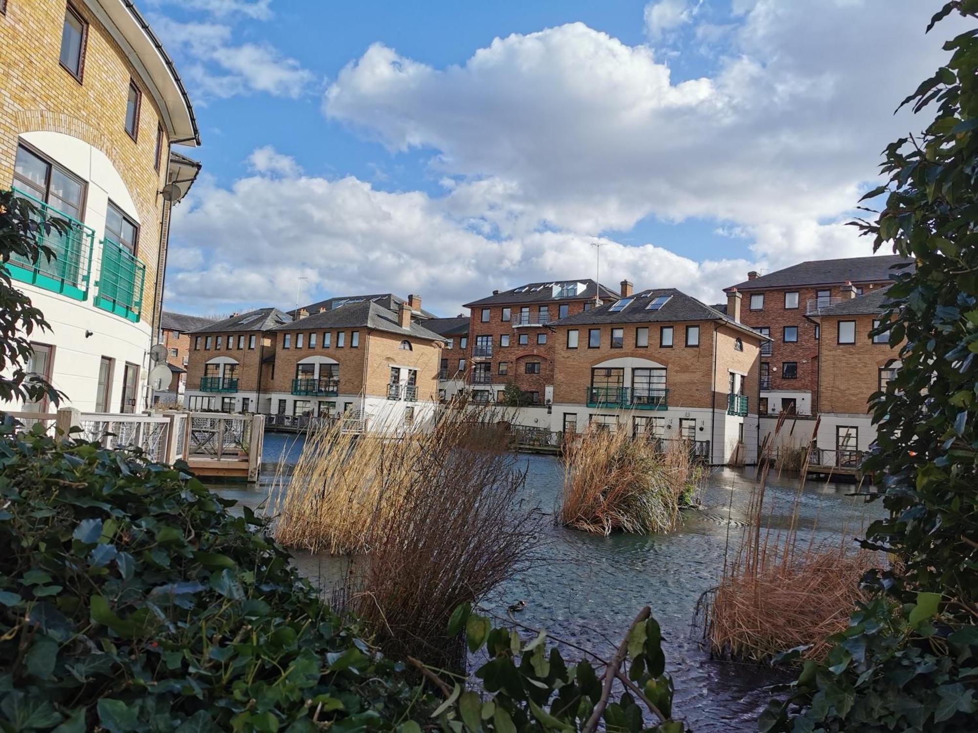 Riverside 3Br With Easy Transport 20Mins To City Centre Лондон Экстерьер фото